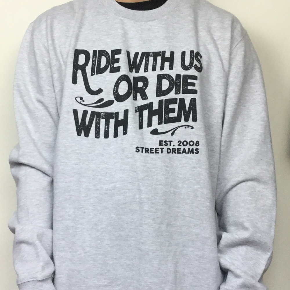 Street Dreams Crewneck Sweatshirt 2XL NWT